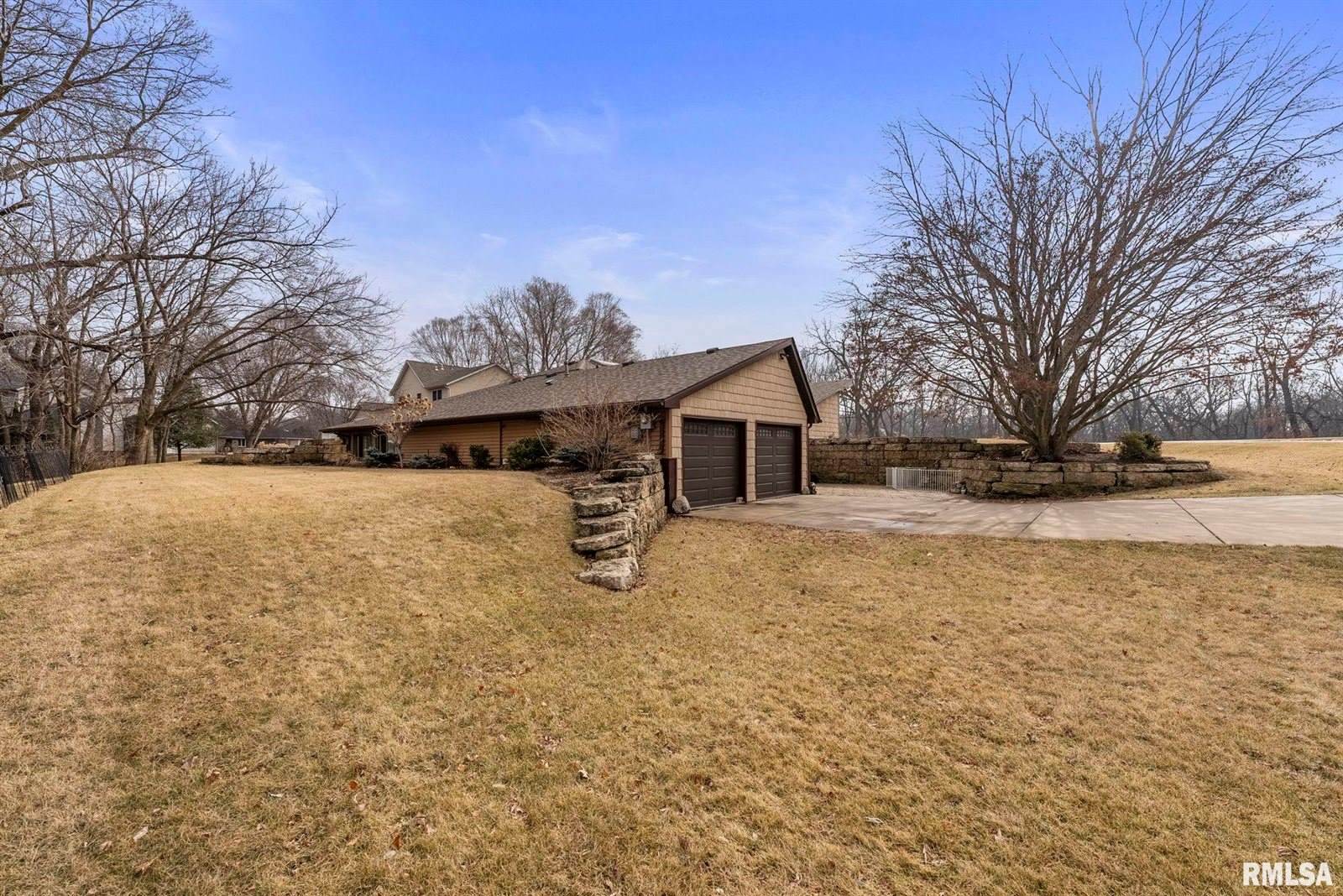 2302 Timber Lane Drive, Port Byron, IL 61275