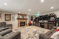 2302 Timber Lane Drive, Port Byron, IL 61275