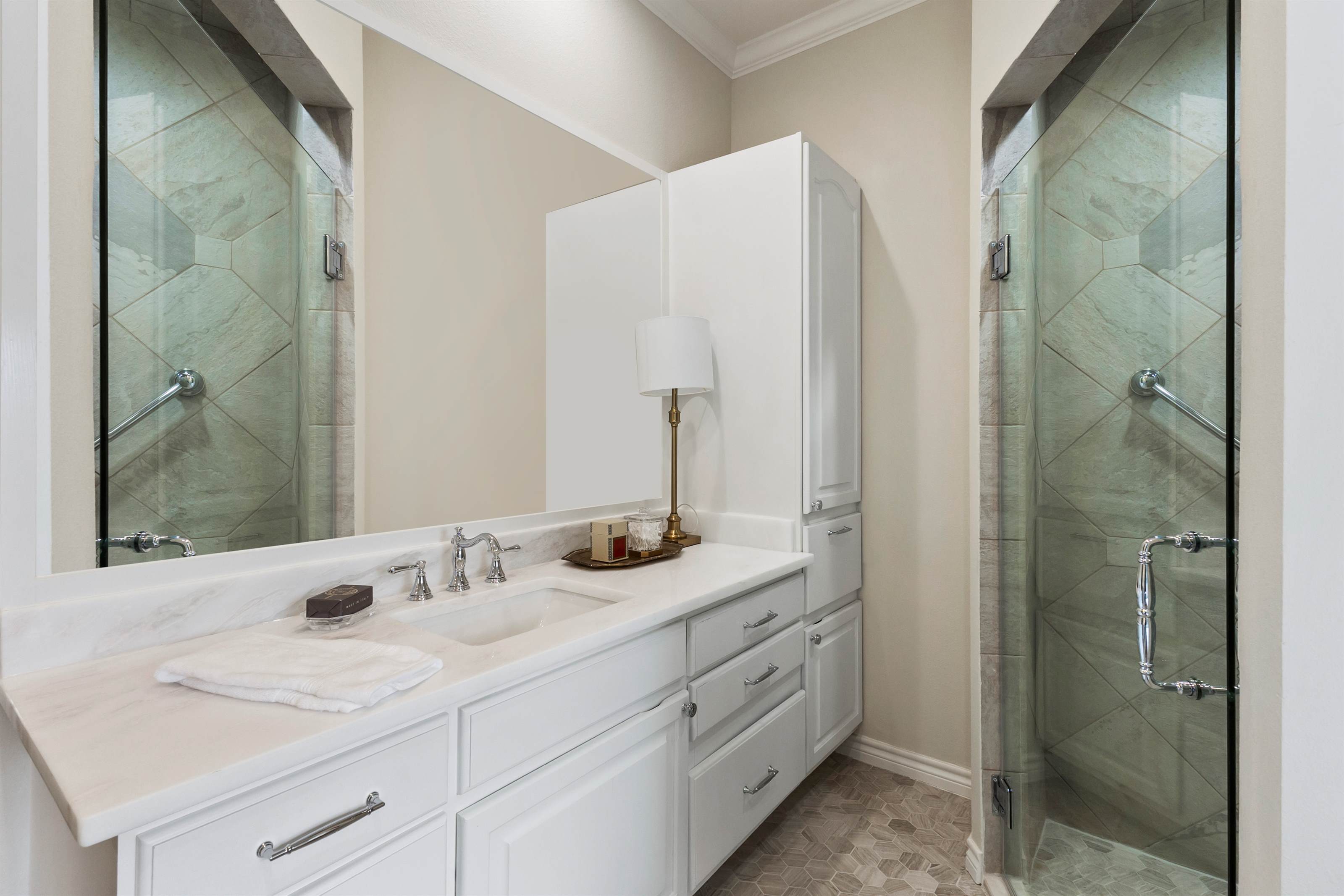 819 Ashford Ct, Tyler, TX 75703