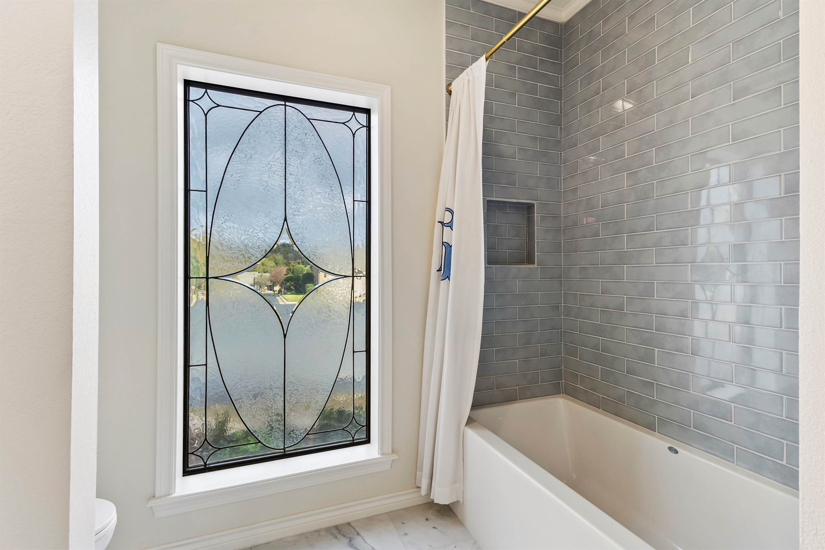 819 Ashford Ct, Tyler, TX 75703