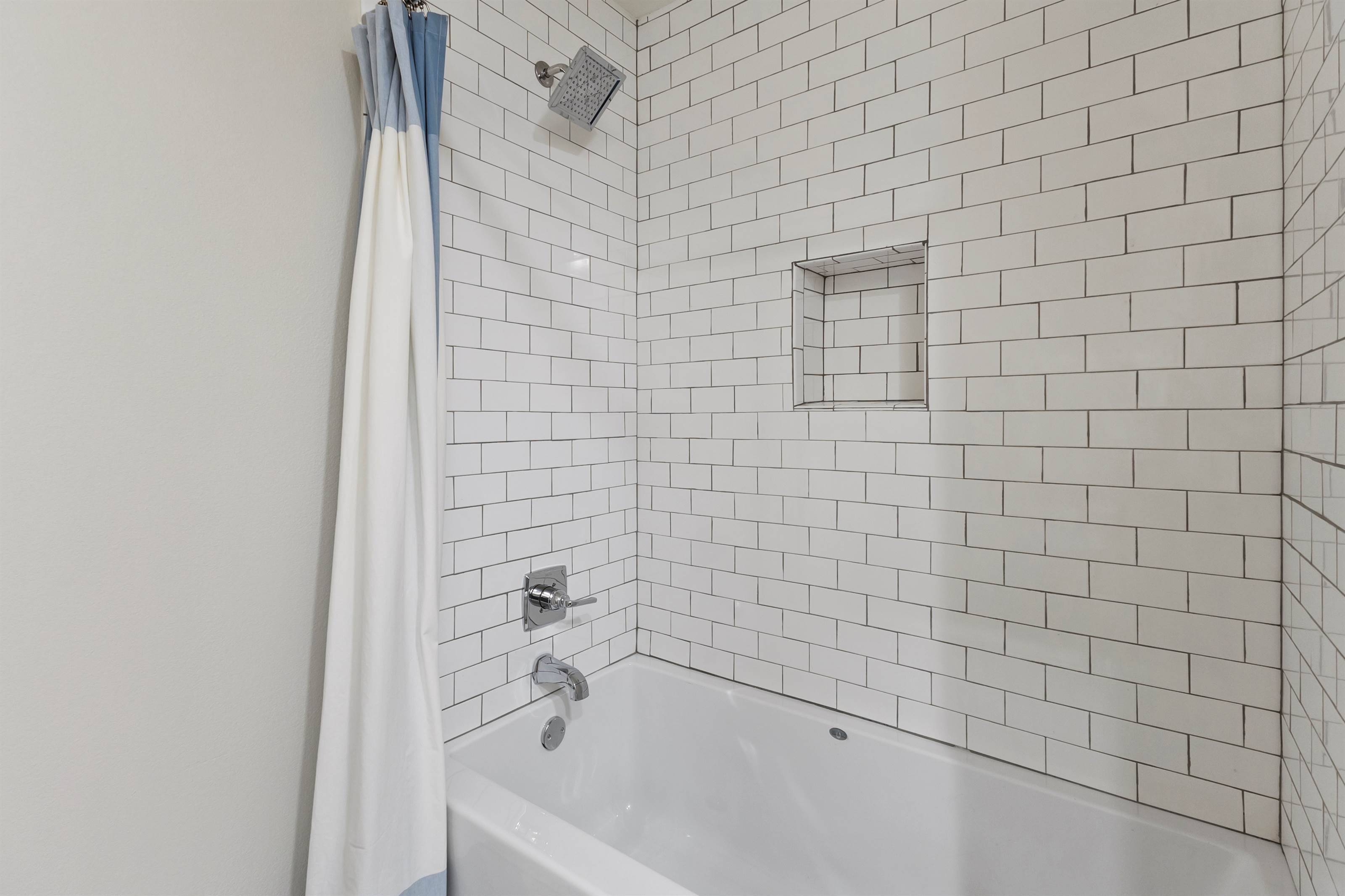 819 Ashford Ct, Tyler, TX 75703