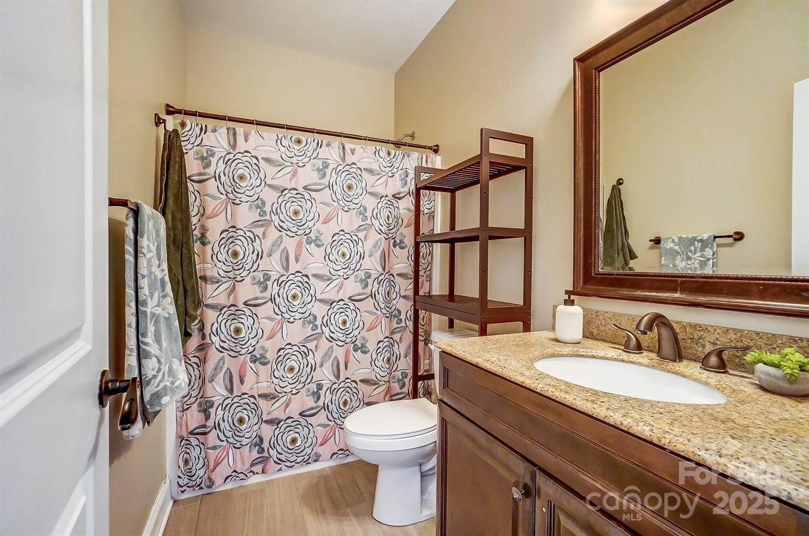 6618 Alexander Road, Charlotte, NC 28270