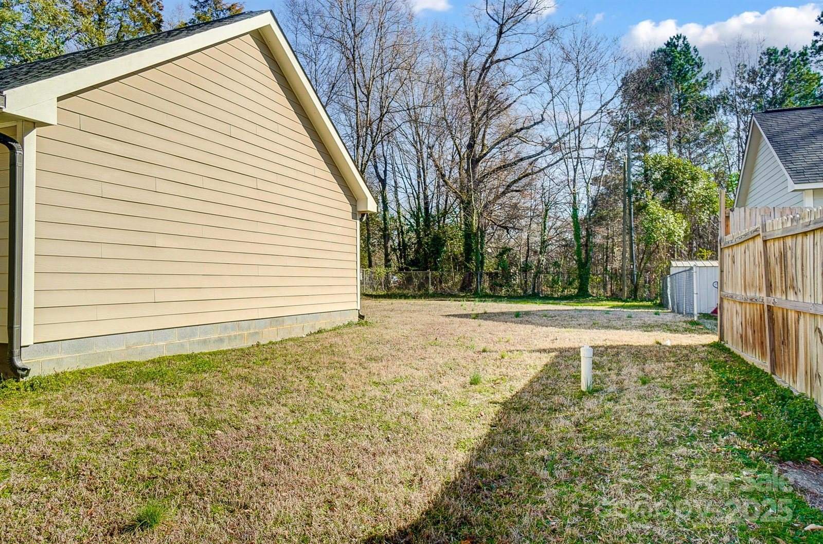 6618 Alexander Road, Charlotte, NC 28270