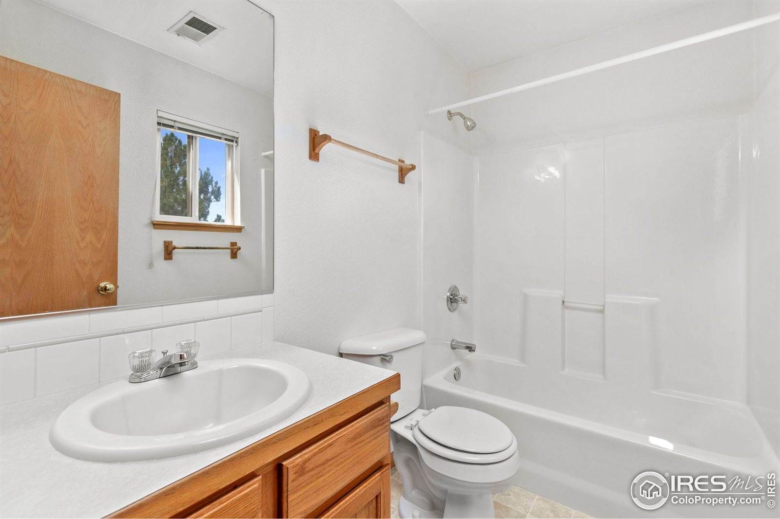 950 52nd Ave Ct, #4, Greeley, CO 80634