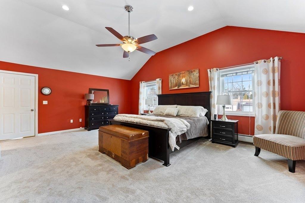 12 Primrose Ln, Wilbraham, MA 01095