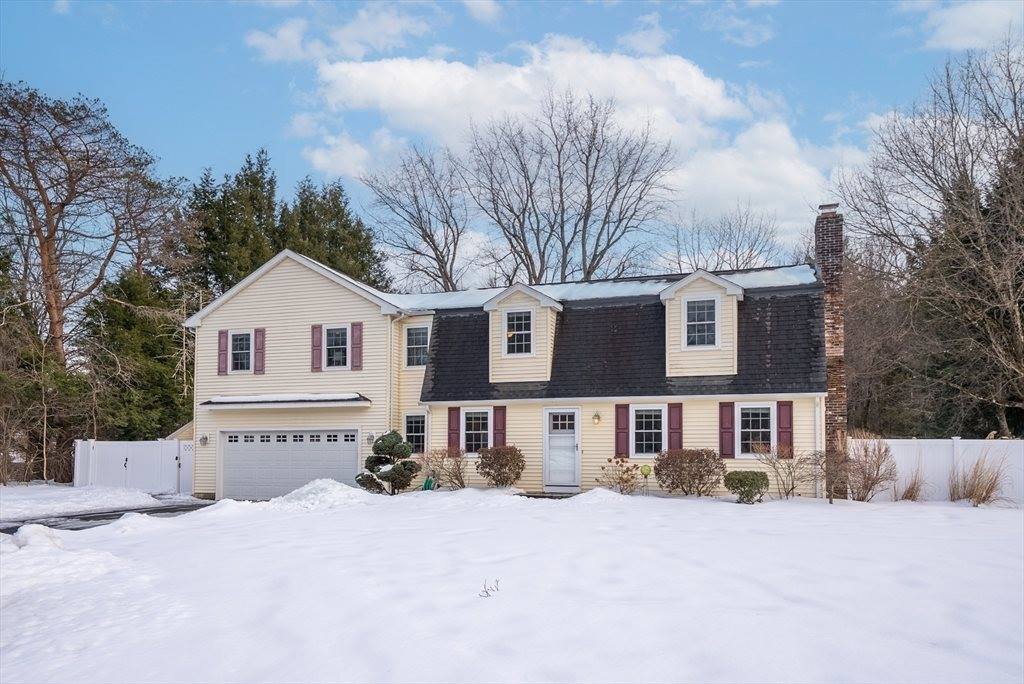 12 Primrose Ln, Wilbraham, MA 01095