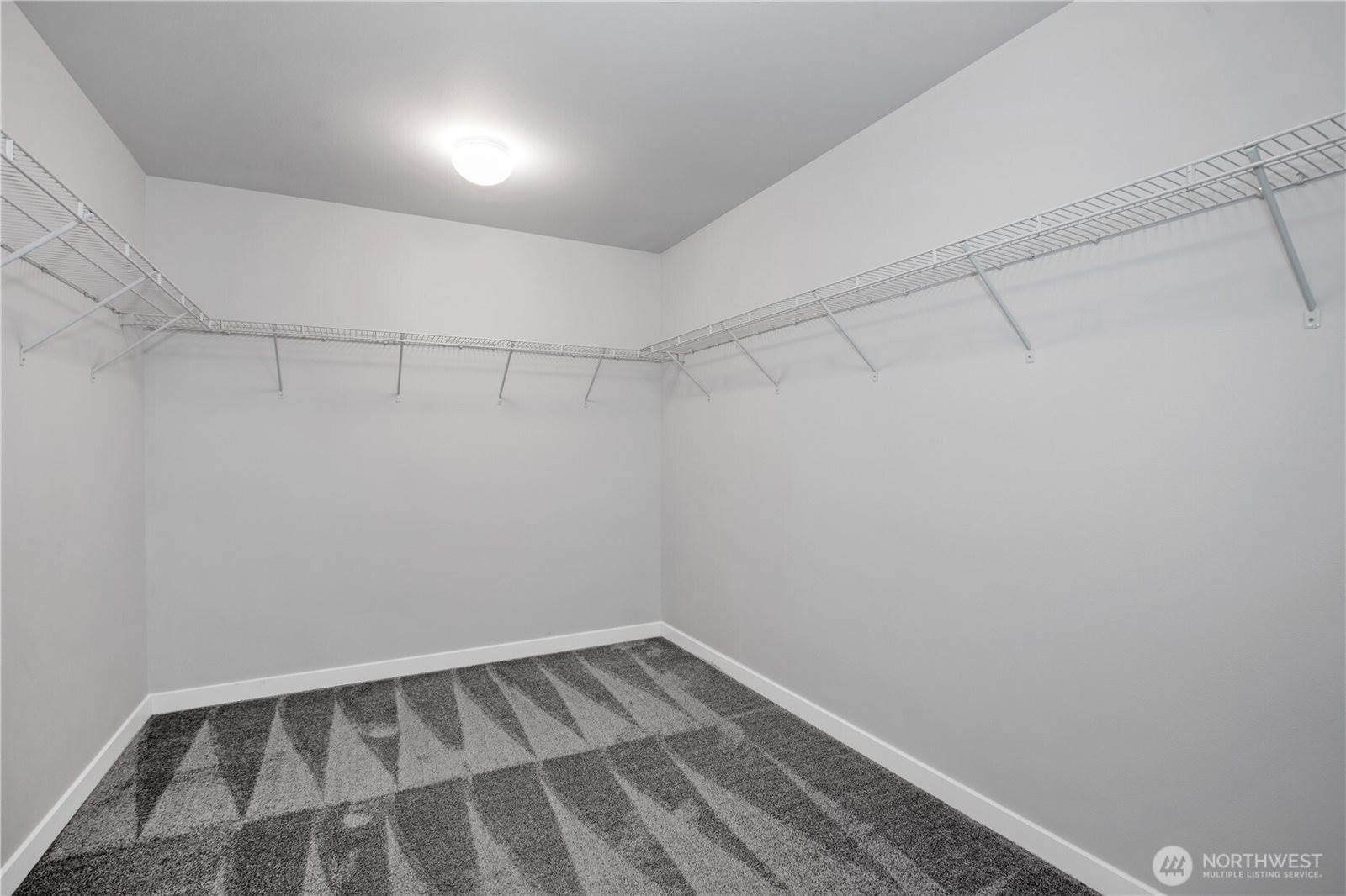 915 Vine Maple Street SE, Lacey, WA 98503