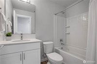 915 Vine Maple Street SE, Lacey, WA 98503