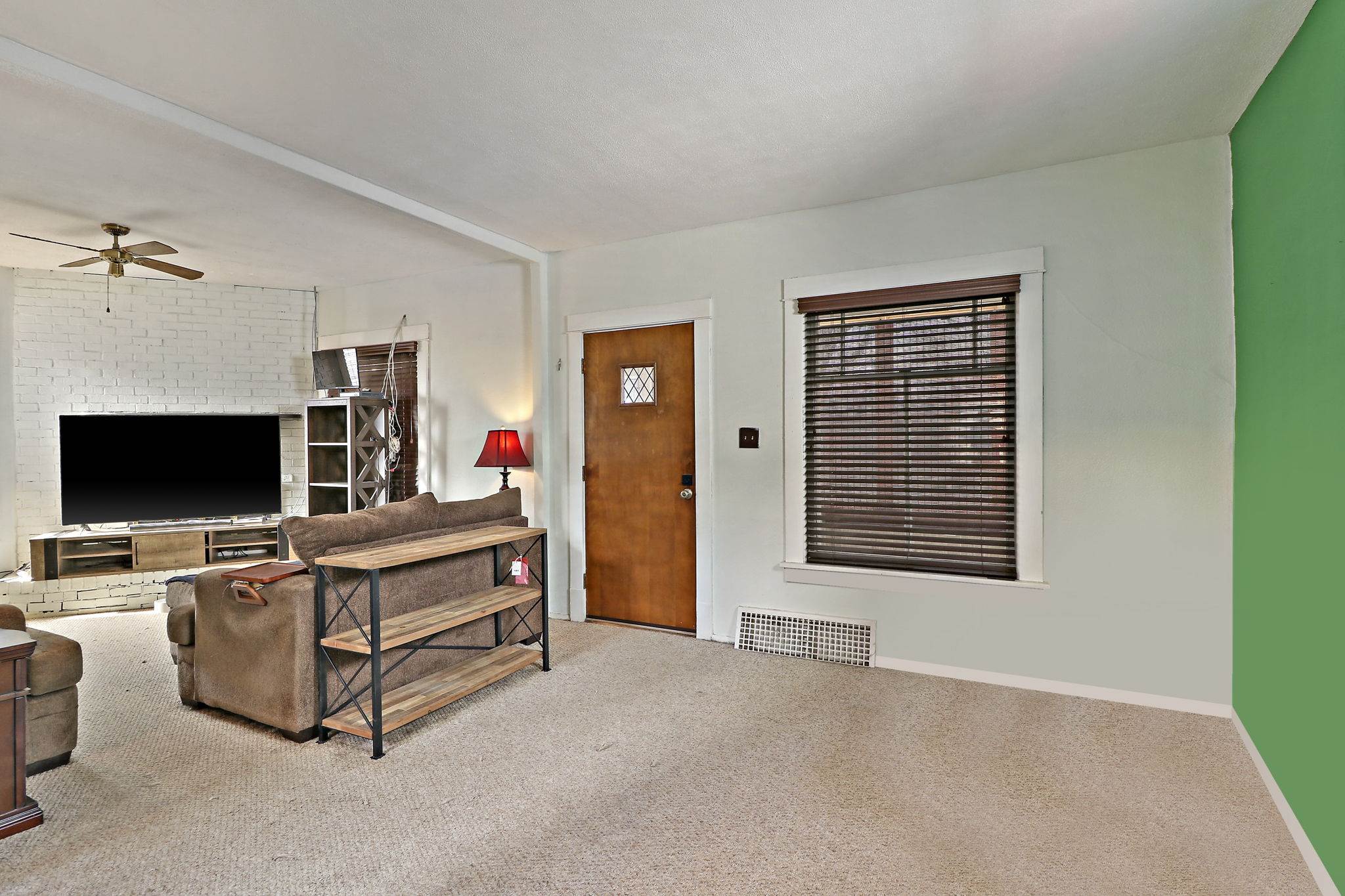 437 Harvey Dr, Racine, WI 53405