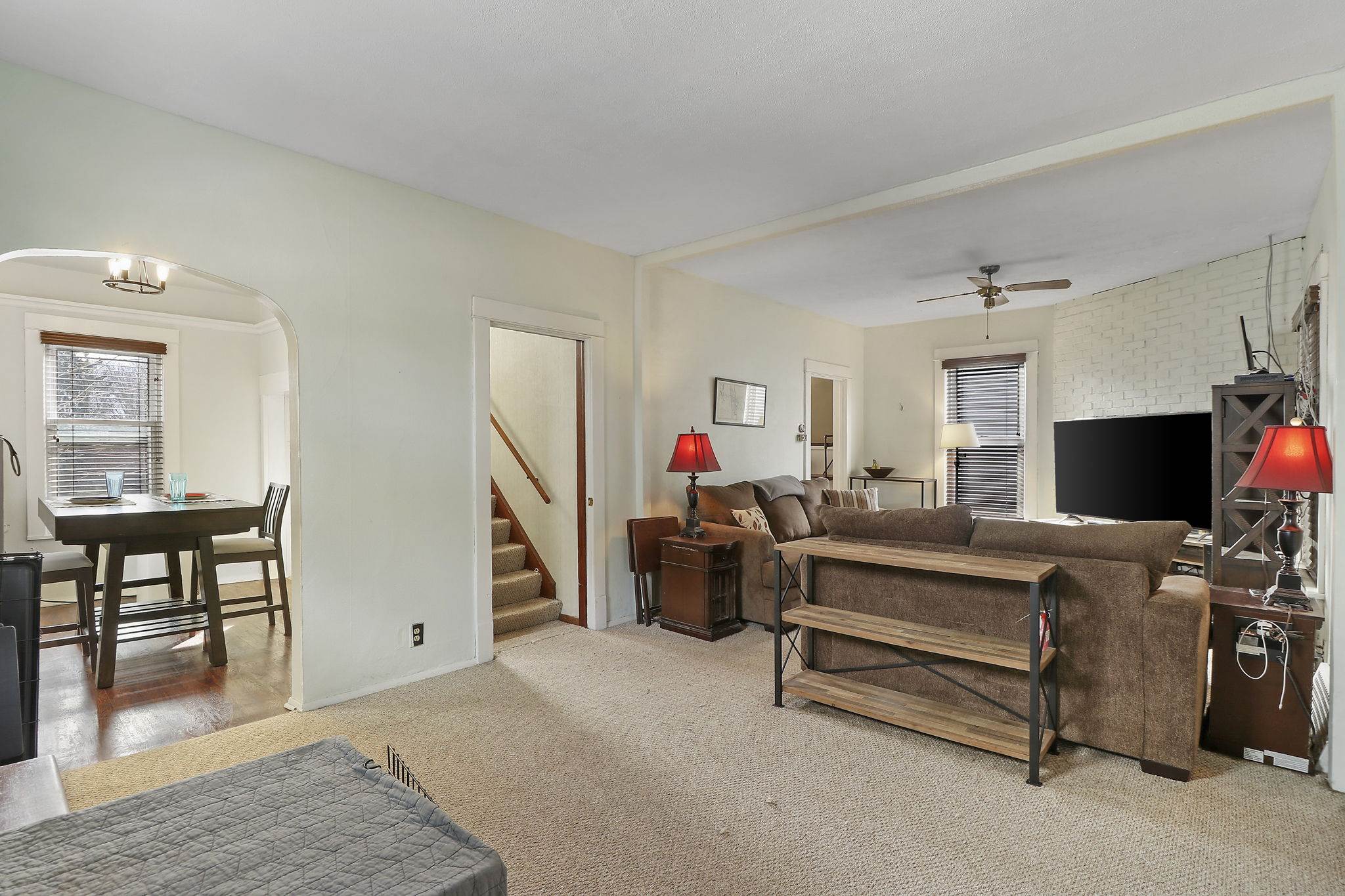 437 Harvey Dr, Racine, WI 53405