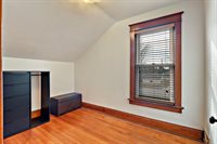 437 Harvey Dr, Racine, WI 53405