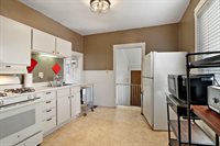 437 Harvey Dr, Racine, WI 53405