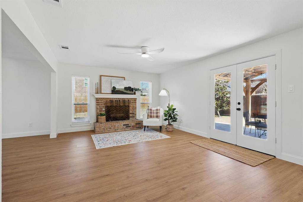 4410 Hanover Street, Grand Prairie, TX 75052