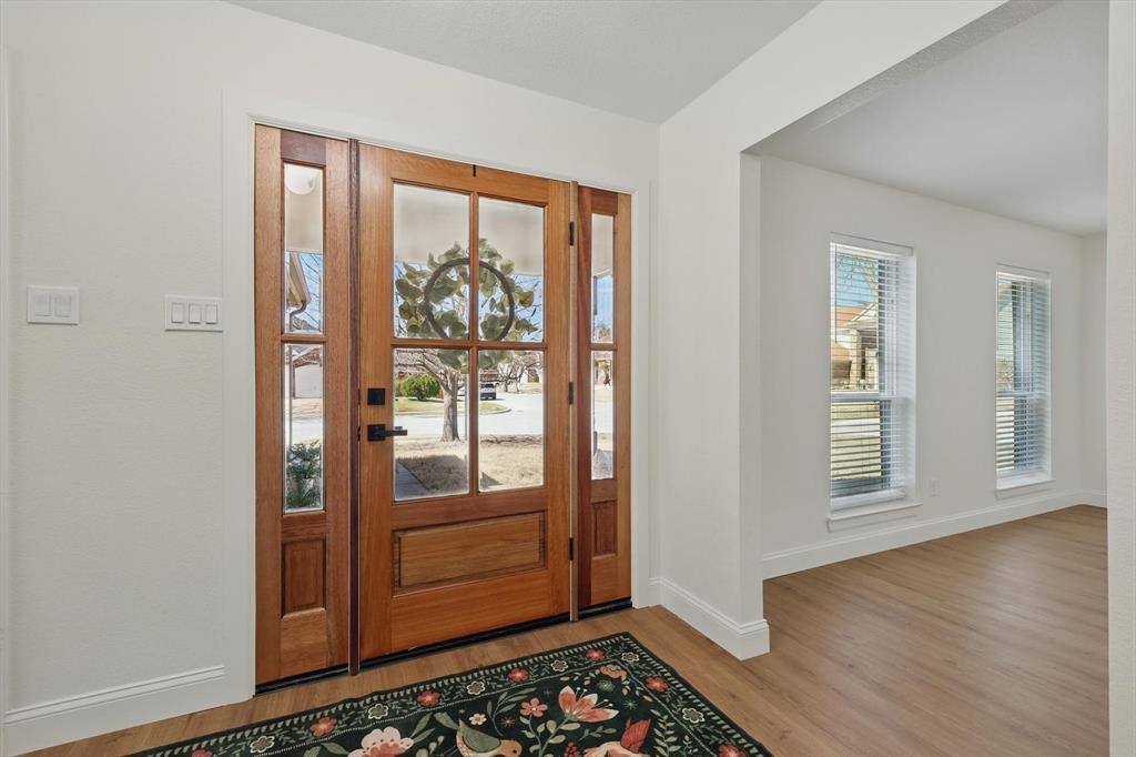 4410 Hanover Street, Grand Prairie, TX 75052