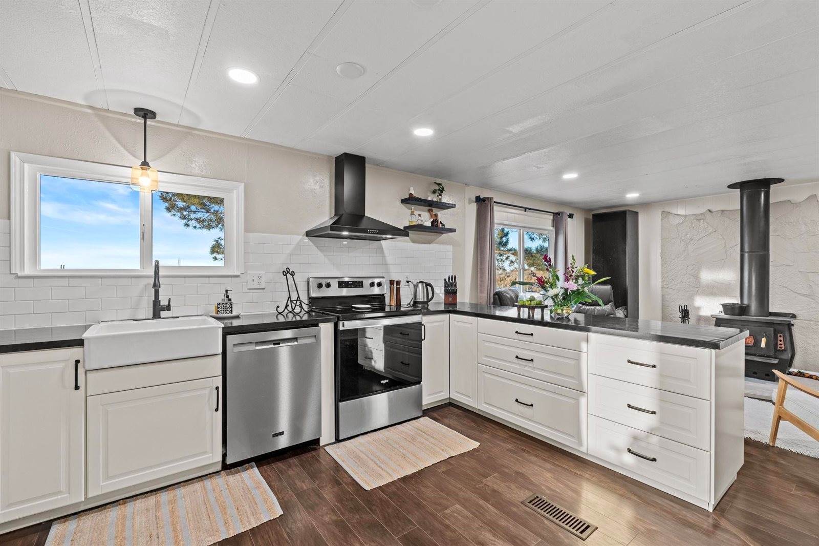 2253 Barnes Road, American Falls, ID 83211