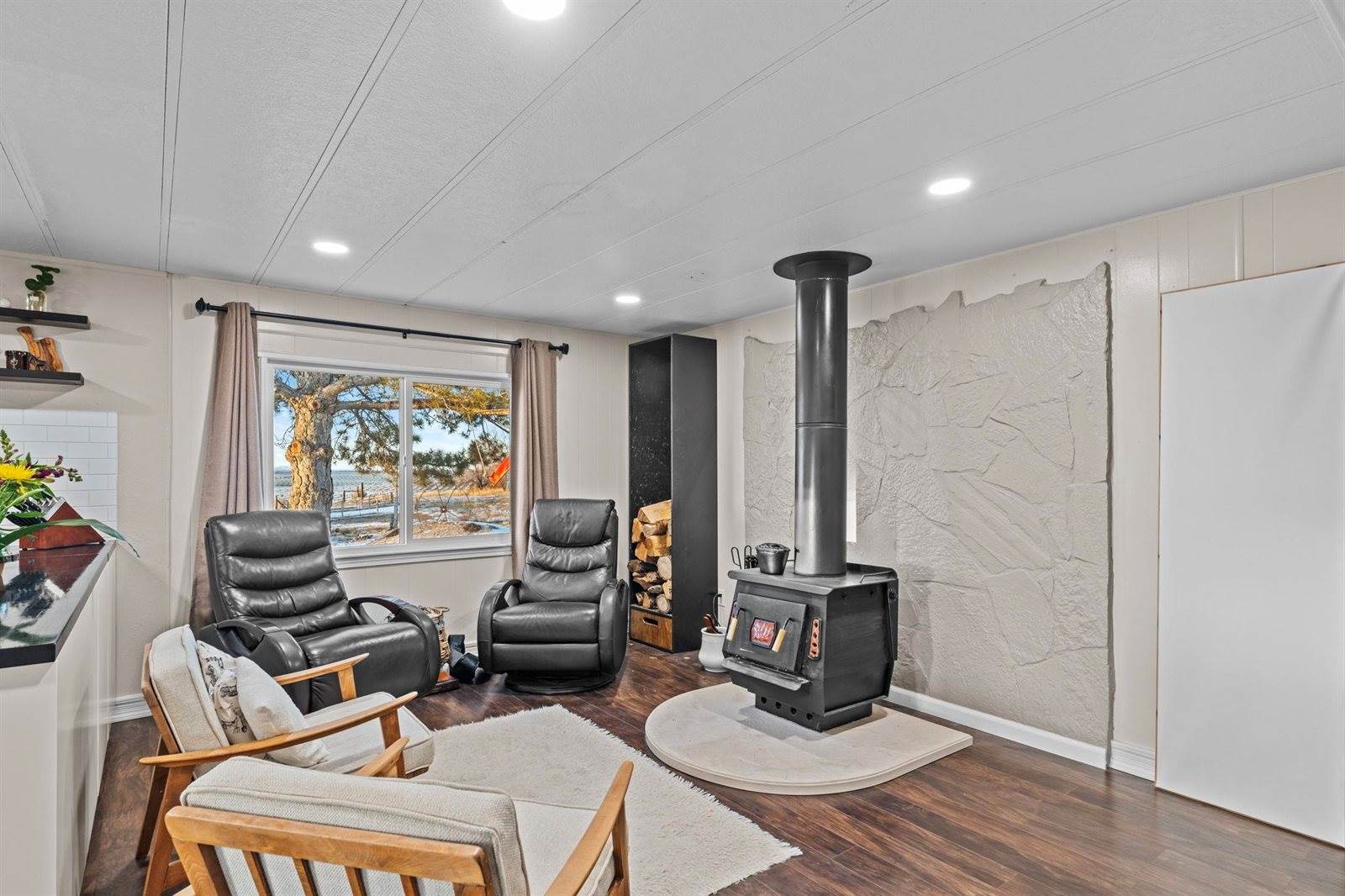 2253 Barnes Road, American Falls, ID 83211