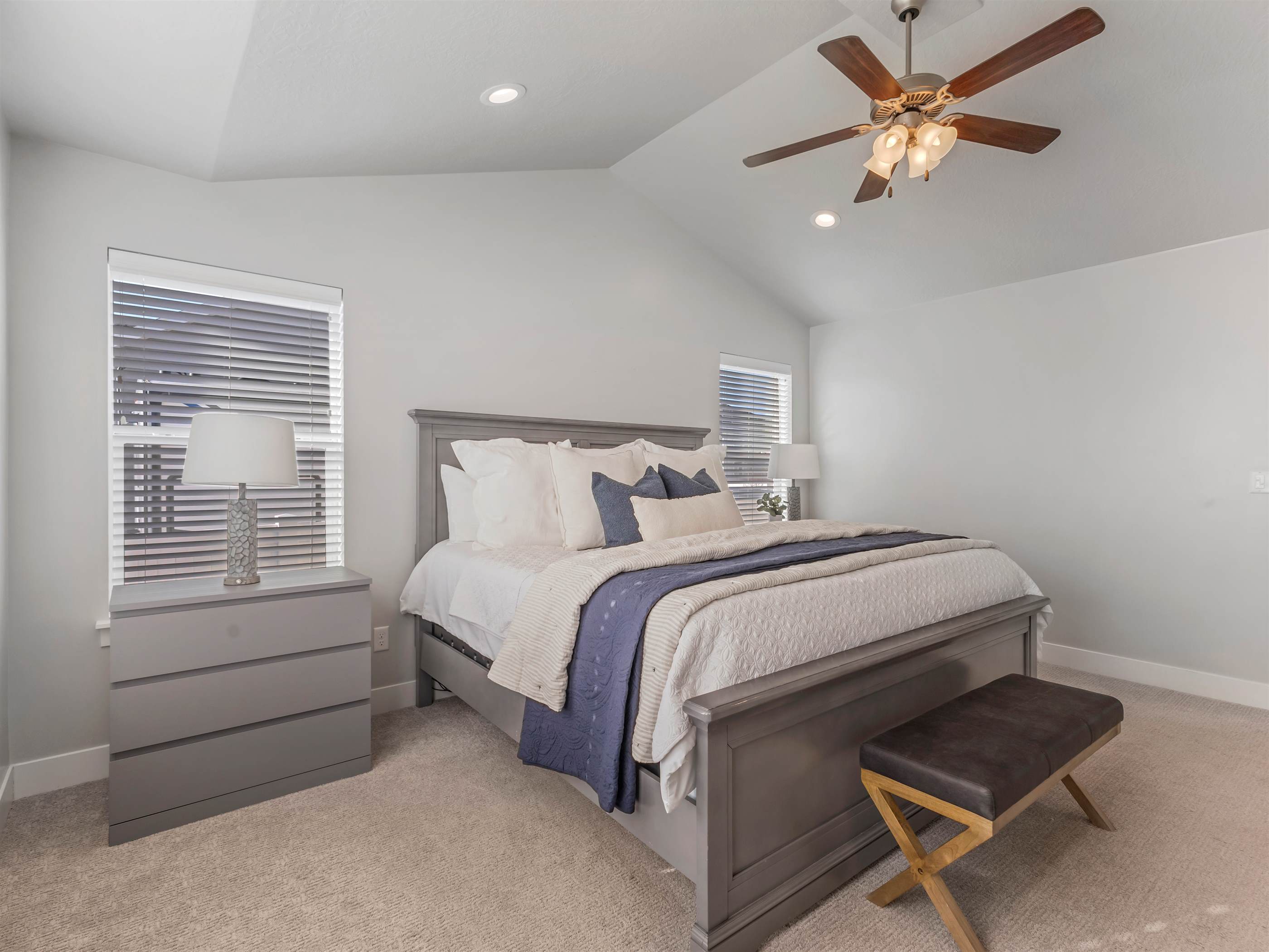 544 East Delano Peak Dr, Eagle Mountain, UT 84005