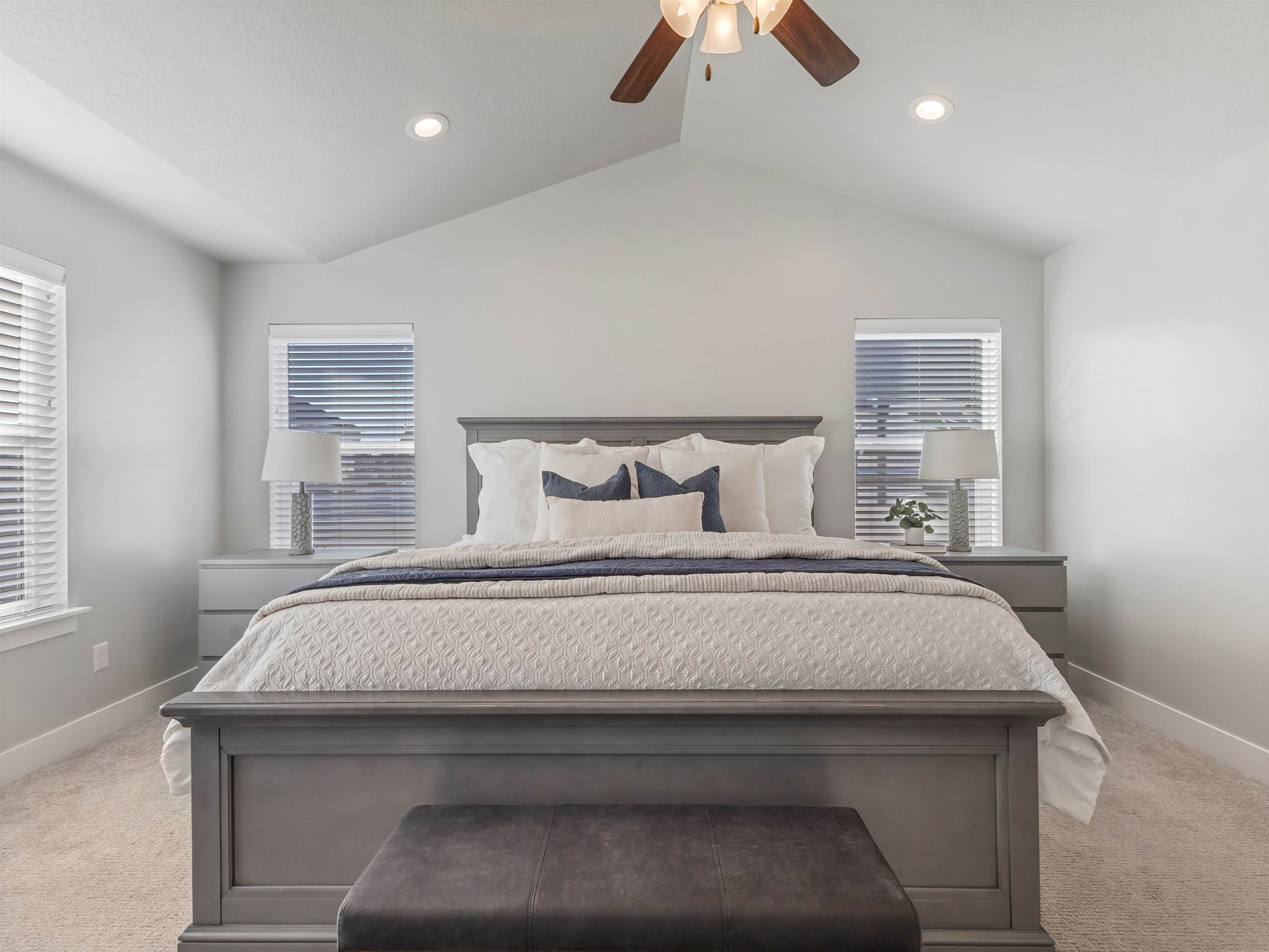 544 East Delano Peak Dr, Eagle Mountain, UT 84005