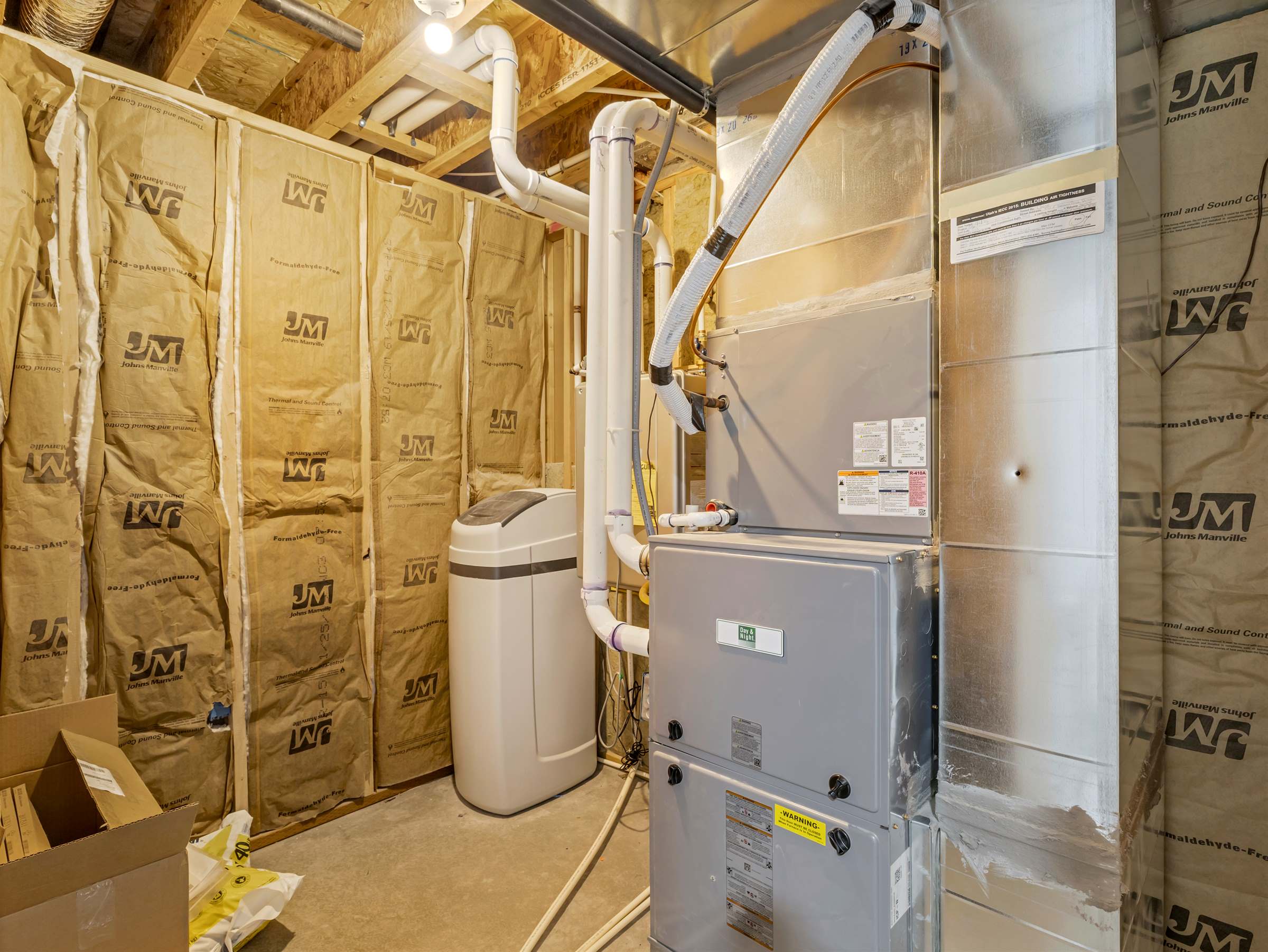 544 East Delano Peak Dr, Eagle Mountain, UT 84005