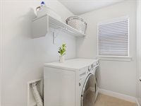 544 East Delano Peak Dr, Eagle Mountain, UT 84005