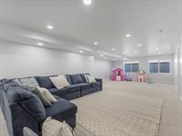 544 East Delano Peak Dr, Eagle Mountain, UT 84005