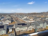 544 East Delano Peak Dr, Eagle Mountain, UT 84005