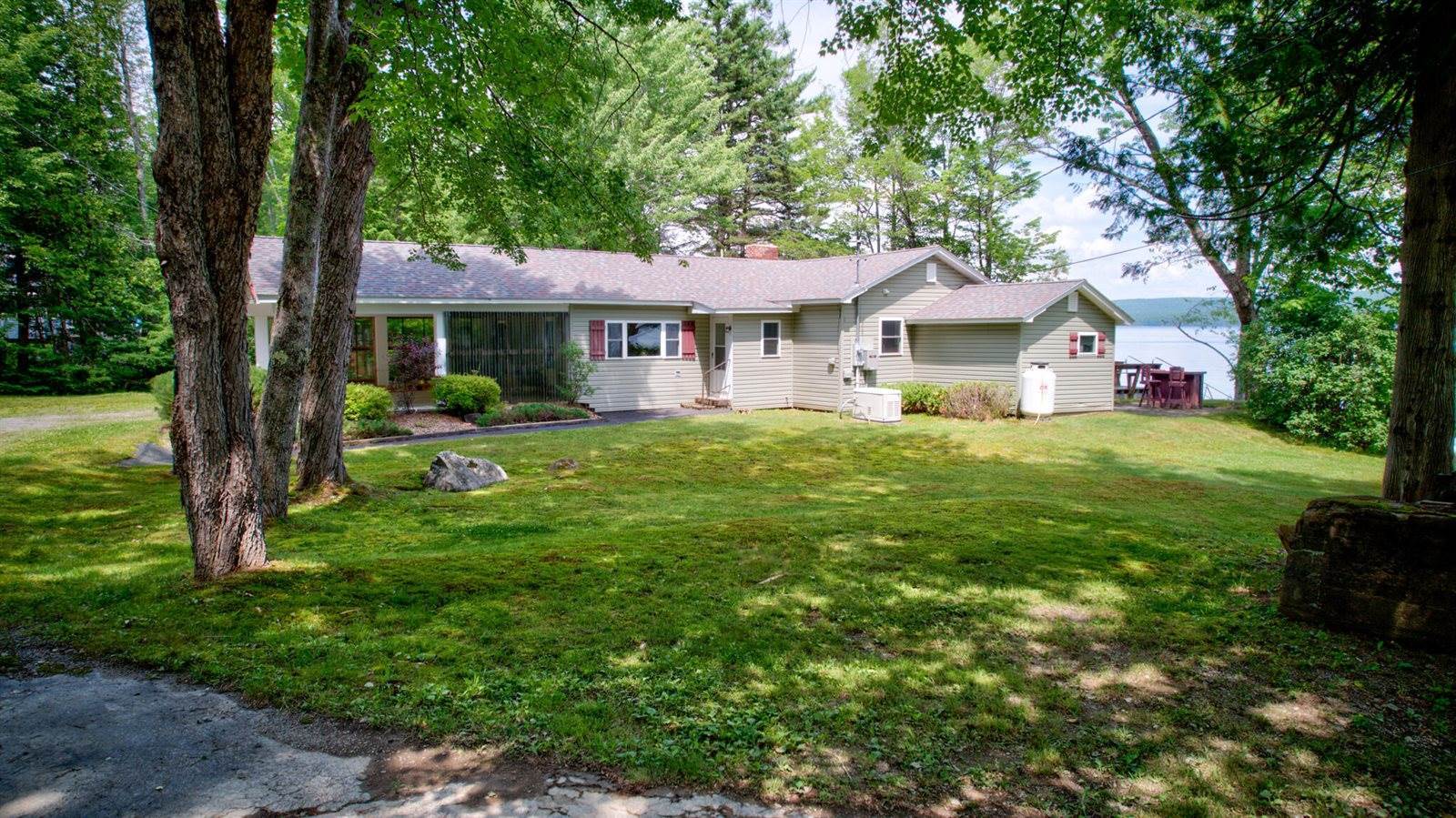 35 Applebee Lane, Enfield, ME 04493