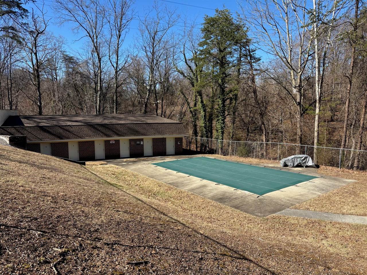 3406 Kim Ct, Roanoke, VA 24018