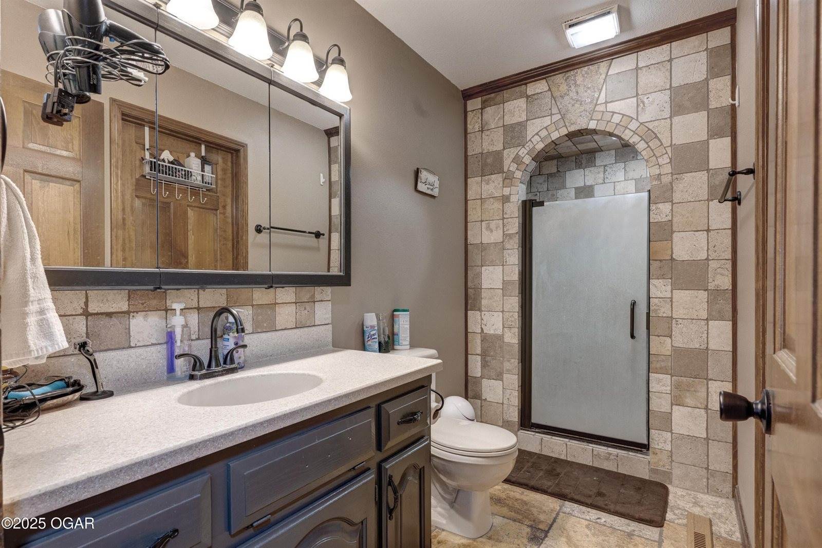 5775 Pearl St, Joplin, MO 64801