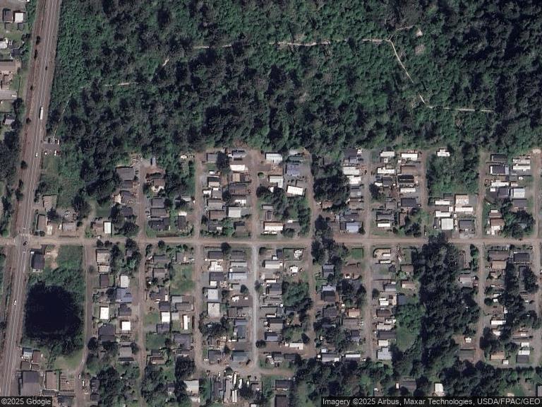 962 S Coral St, Rockaway Beach, OR 97136