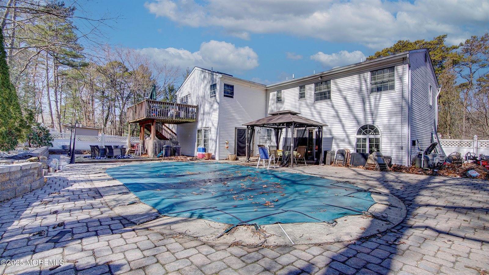 8 Feathertree Court, Howell, NJ 07731