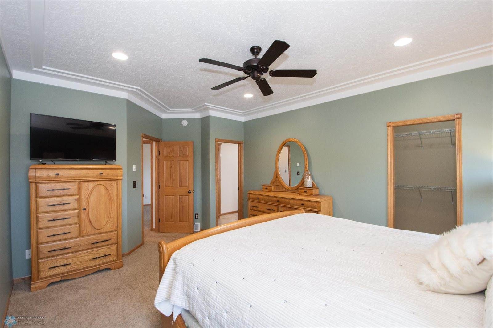 1210 35th Street Circle South, Moorhead, MN 56560