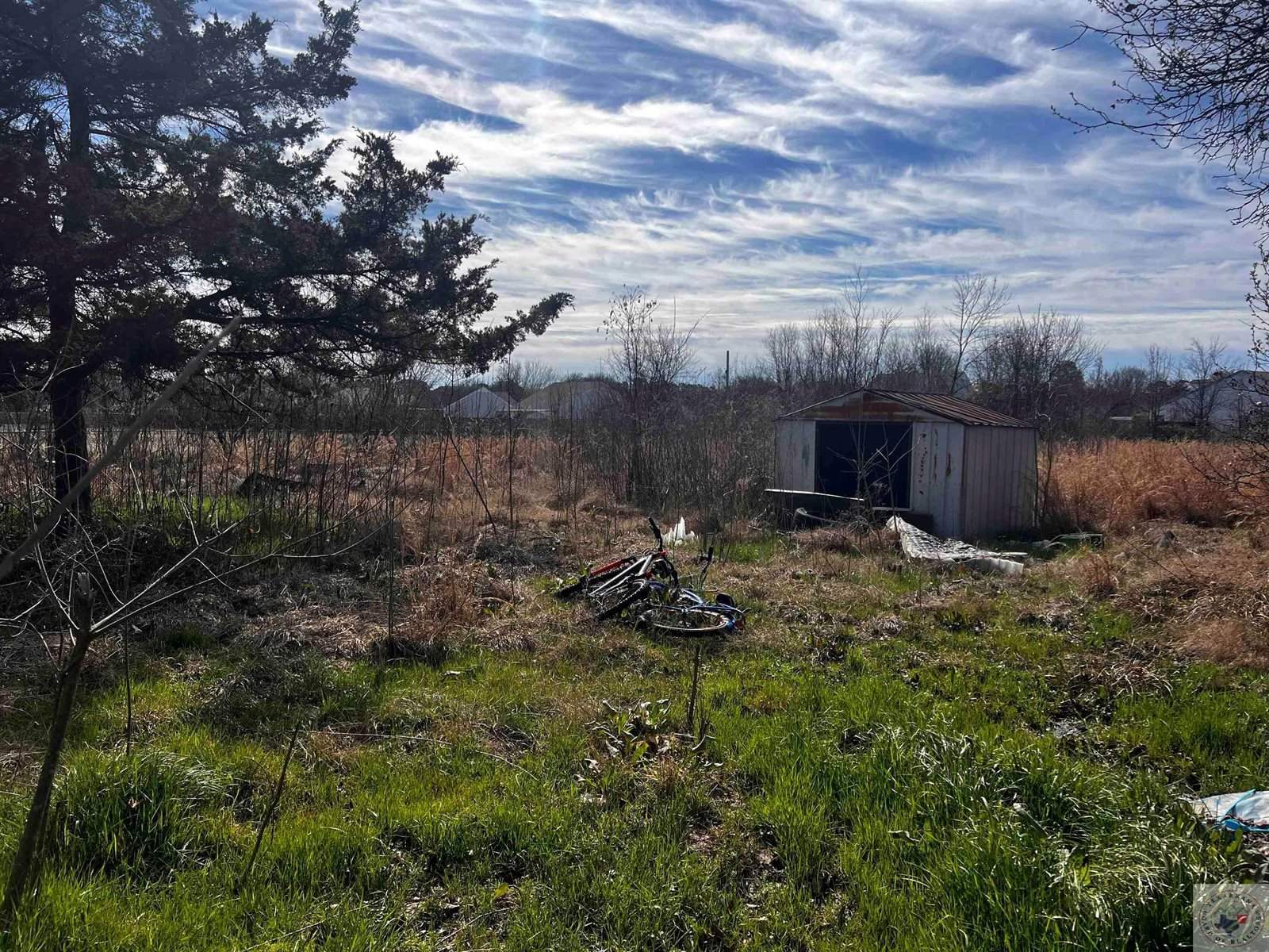 205 Lynch St, New Boston, TX 75570