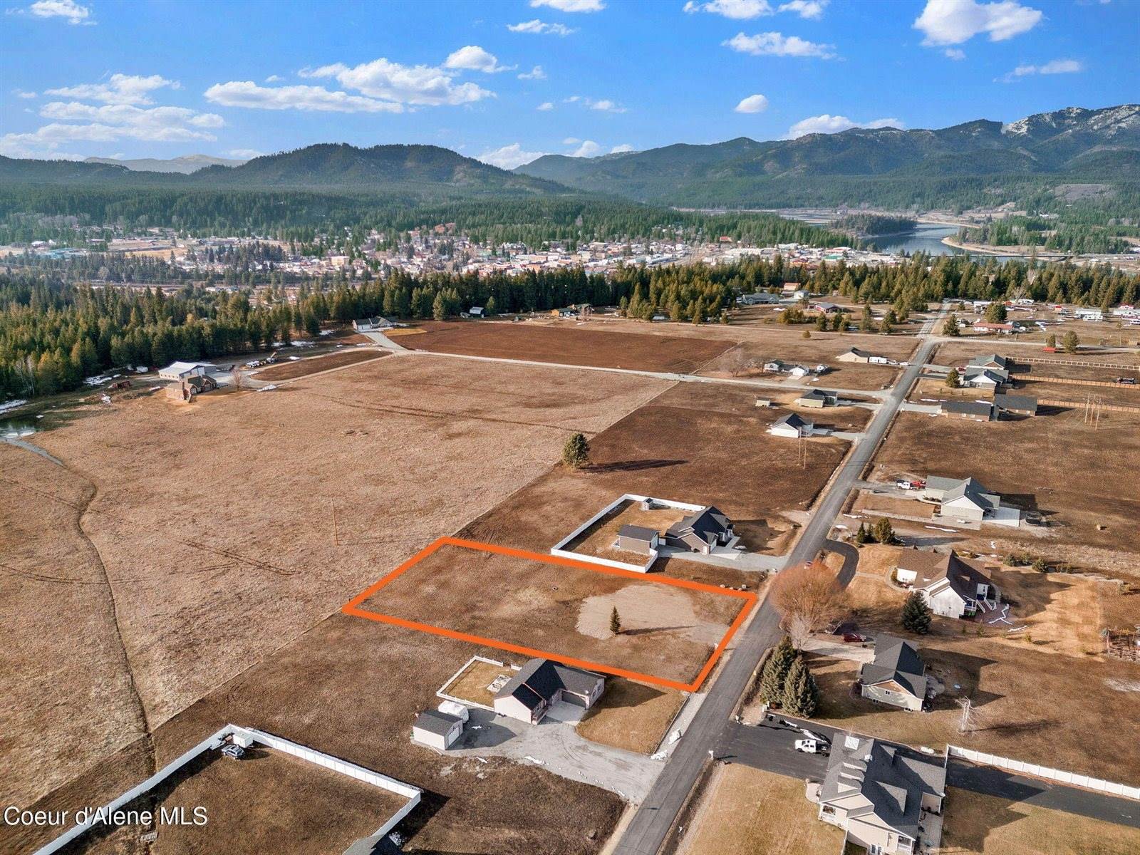 382 Solar Rd, Oldtown, ID 83822