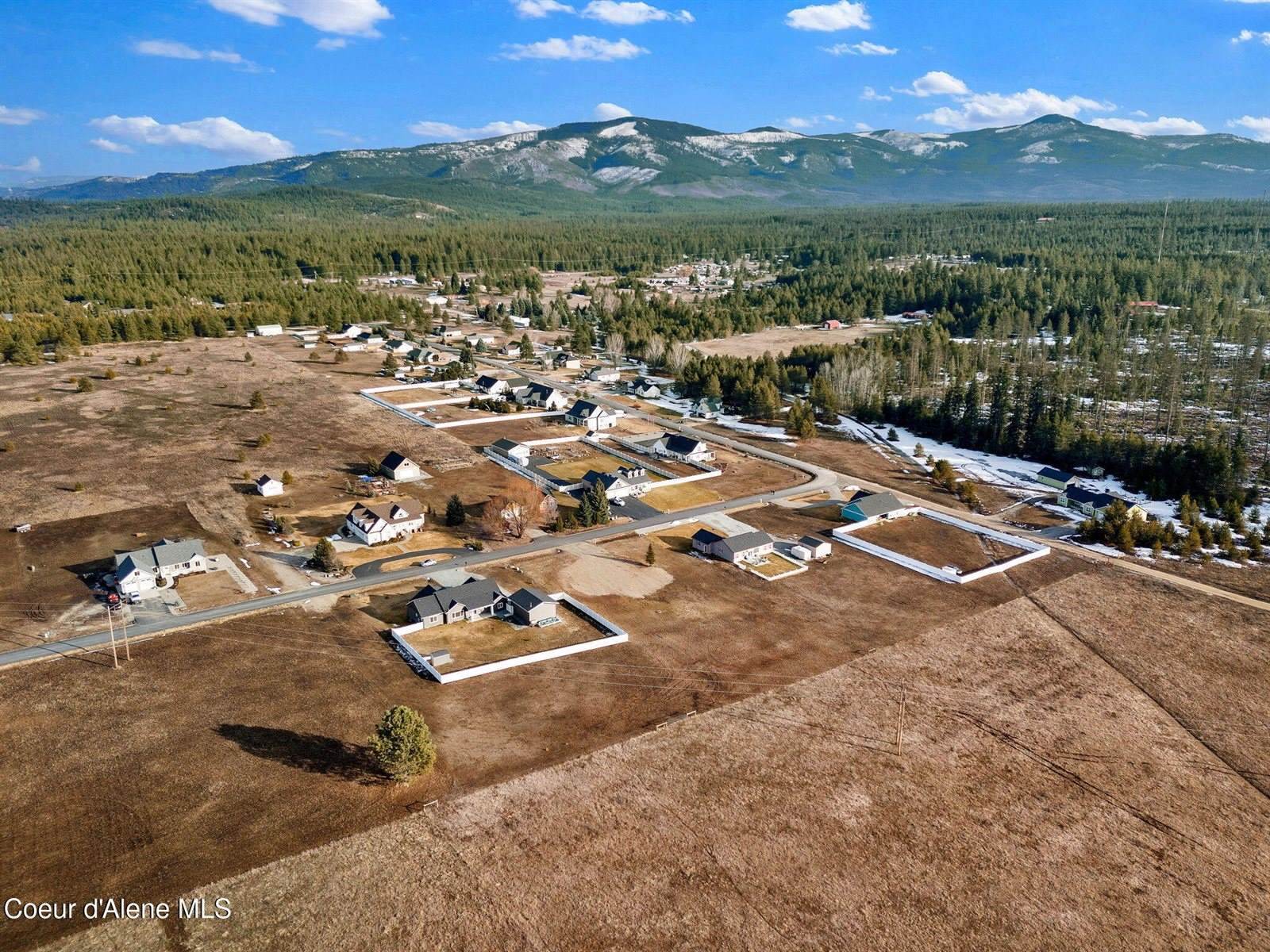 382 Solar Rd, Oldtown, ID 83822