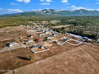 382 Solar Rd, Oldtown, ID 83822