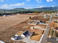 382 Solar Rd, Oldtown, ID 83822