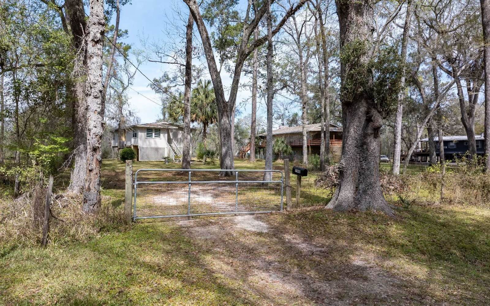 7910 SW 25th Place, Bell, FL 32619
