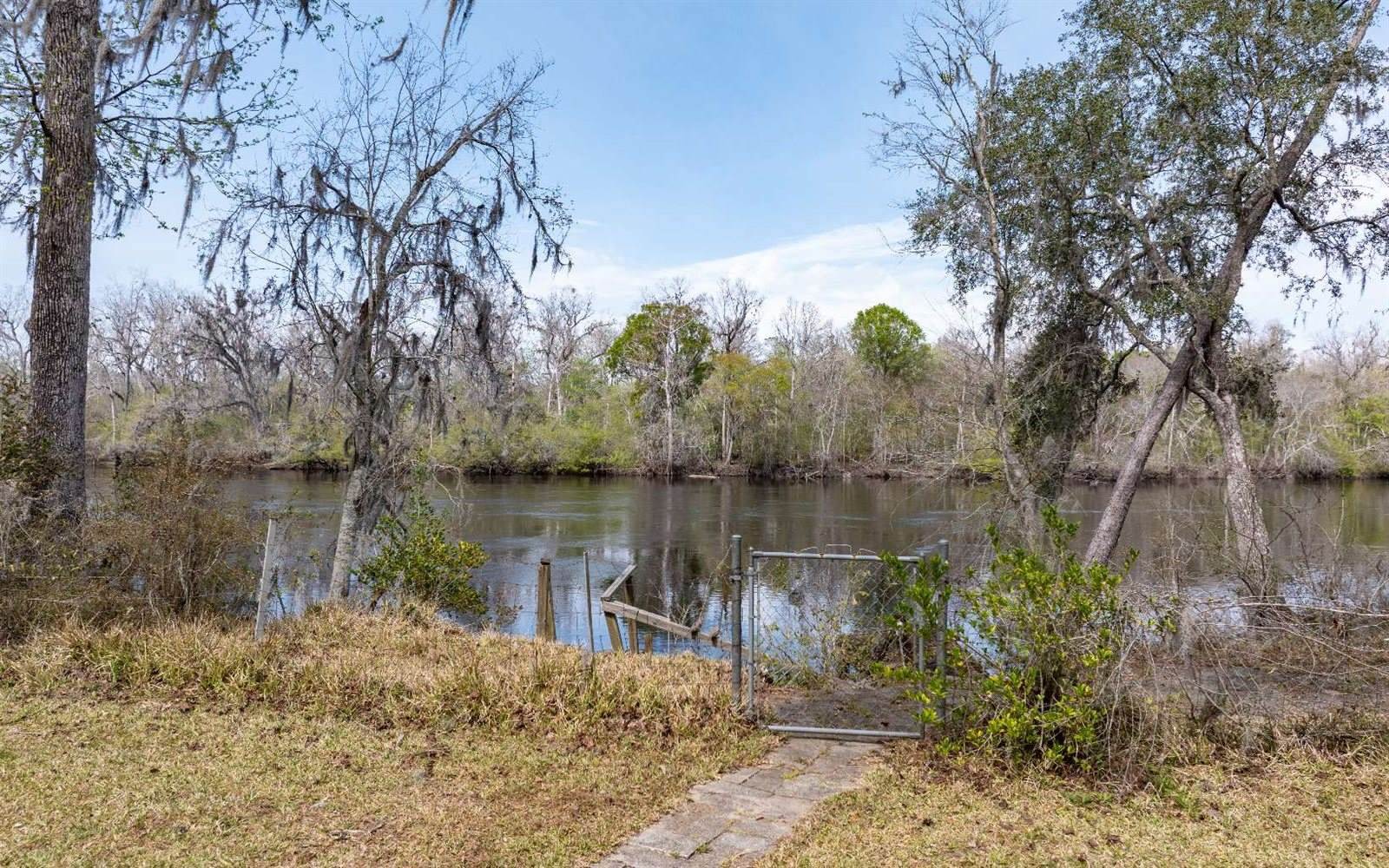 7910 SW 25th Place, Bell, FL 32619