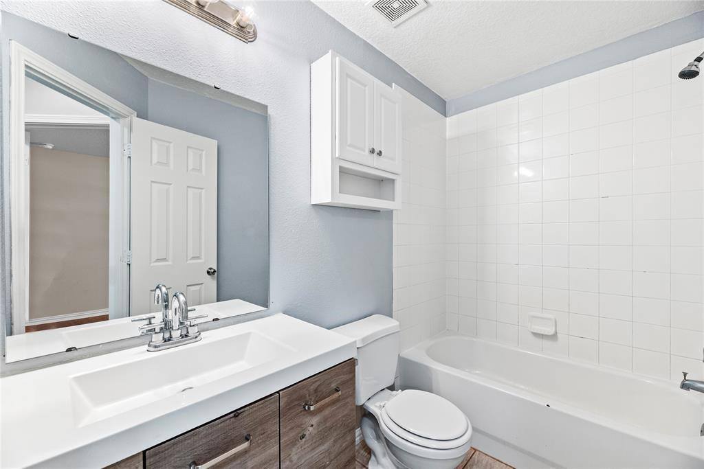 971 Oak Terrace Drive, Conroe, TX 77378
