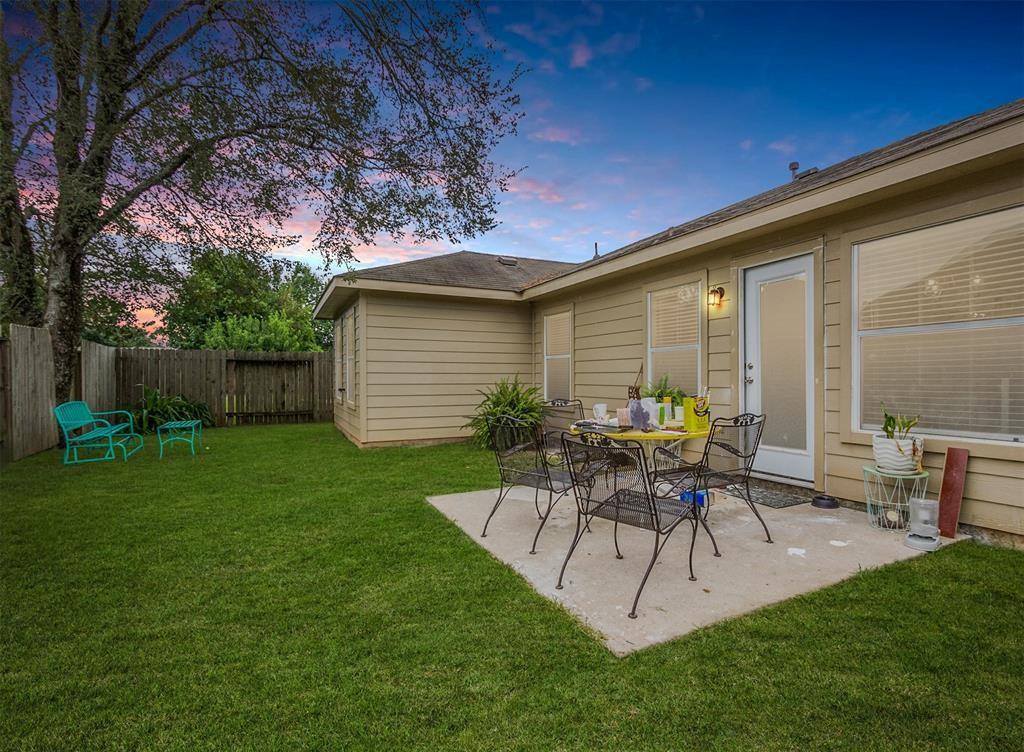 971 Oak Terrace Drive, Conroe, TX 77378