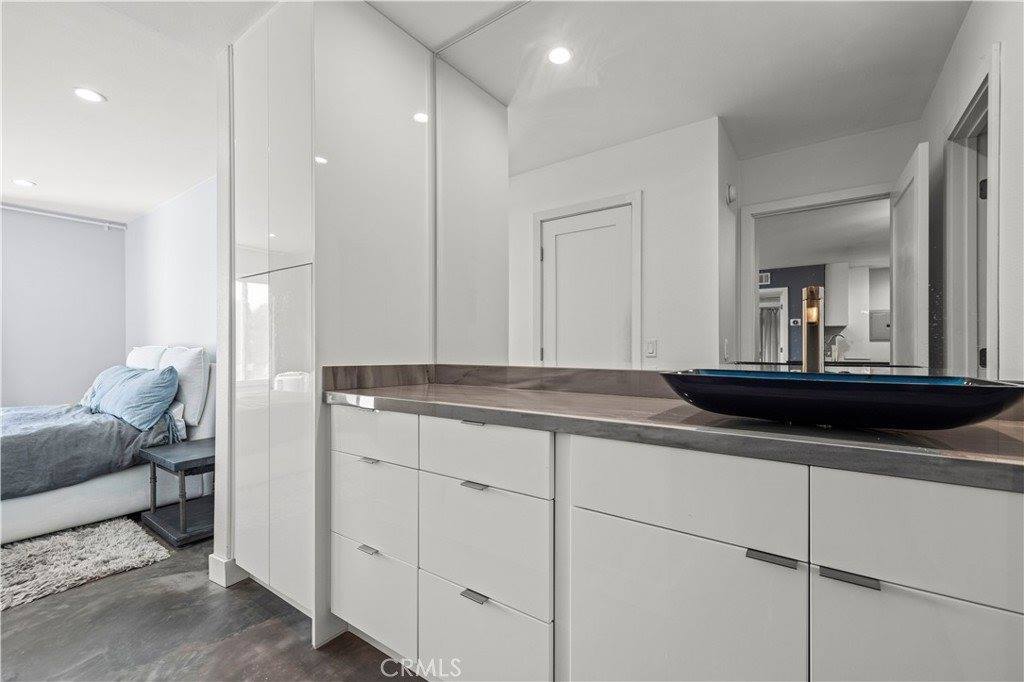 23515 Lyons Avenue, Valencia, CA 91355