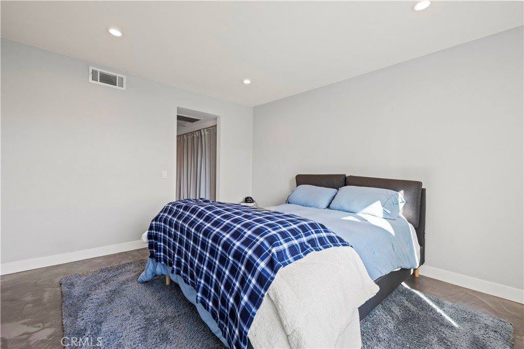 23515 Lyons Avenue, Valencia, CA 91355