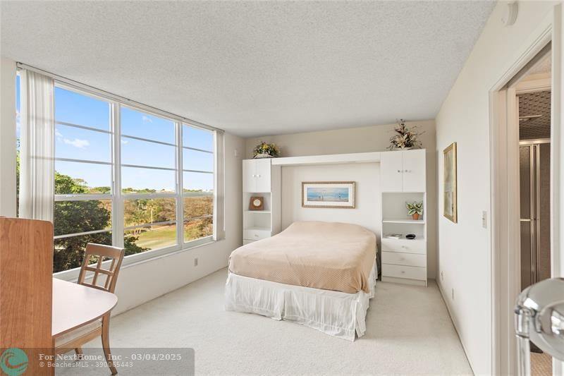 605 Oaks Dr 609, Pompano Beach, FL 33069