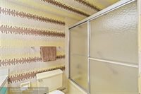 605 Oaks Dr 609, Pompano Beach, FL 33069