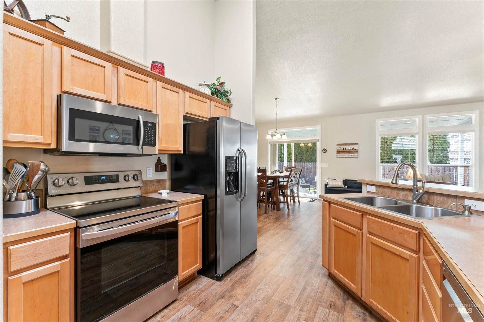 3011 S Flathead Pl, Nampa, ID 83686