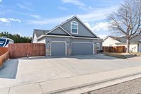 3011 S Flathead Pl, Nampa, ID 83686