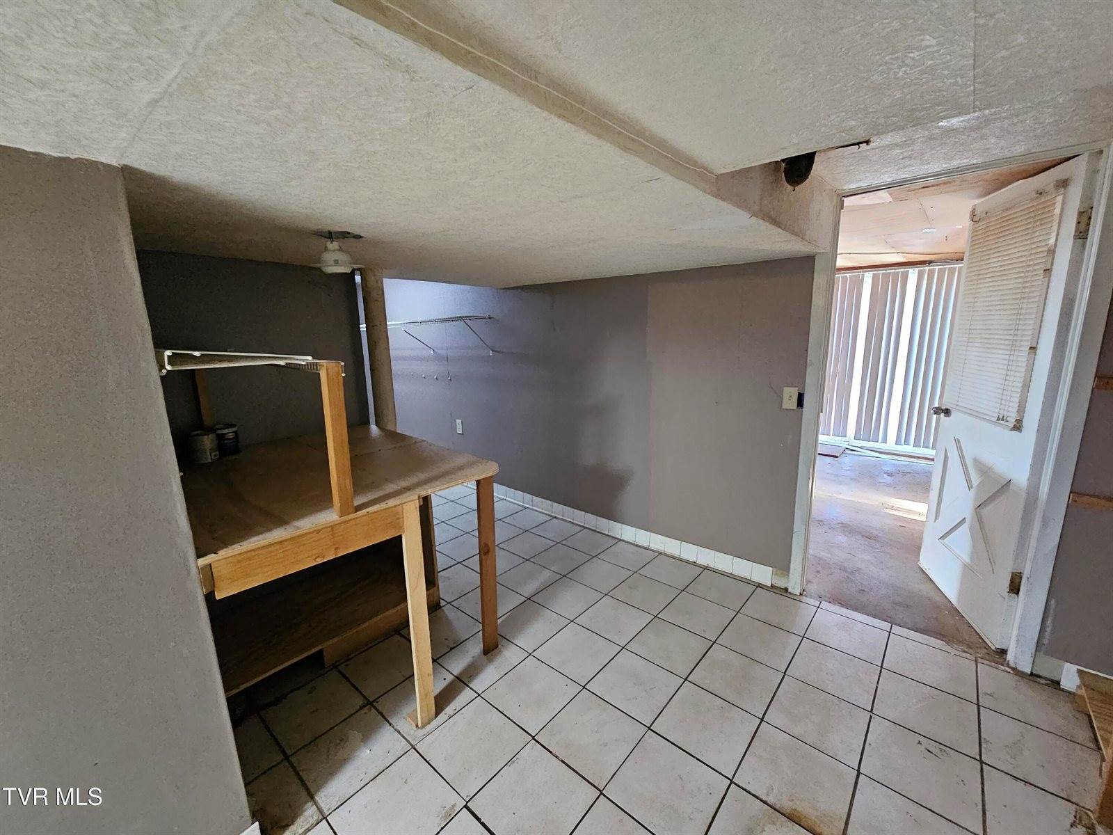 3521 Fort Henry Drive, Kingsport, TN 37664