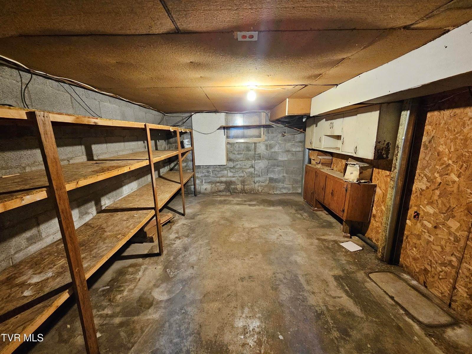 3521 Fort Henry Drive, Kingsport, TN 37664