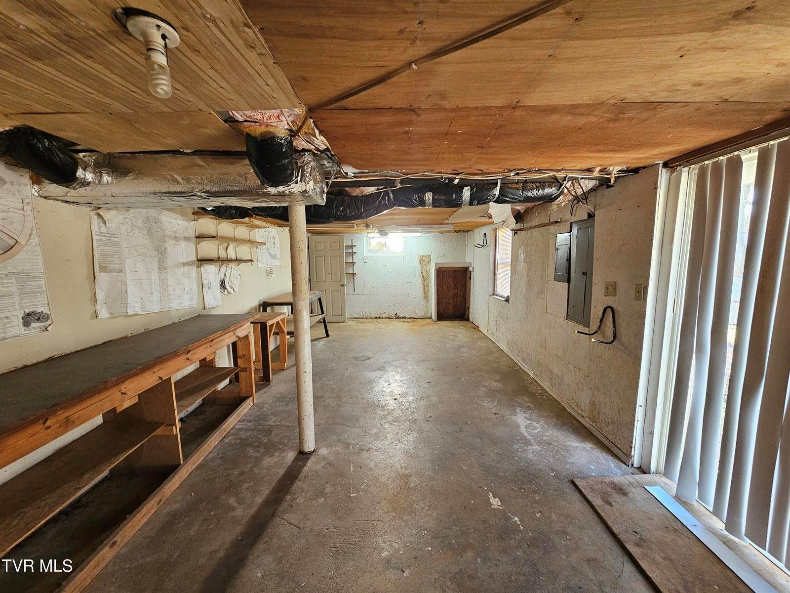 3521 Fort Henry Drive, Kingsport, TN 37664